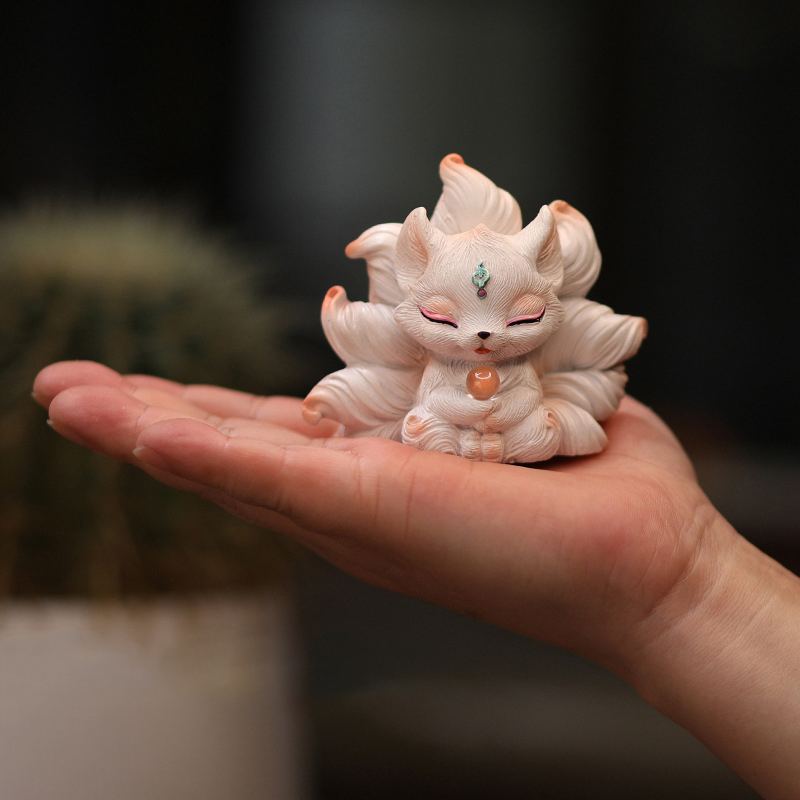 Bonito nove-cauda raposa minia - Resin Art Aesthetic avaliação e preço