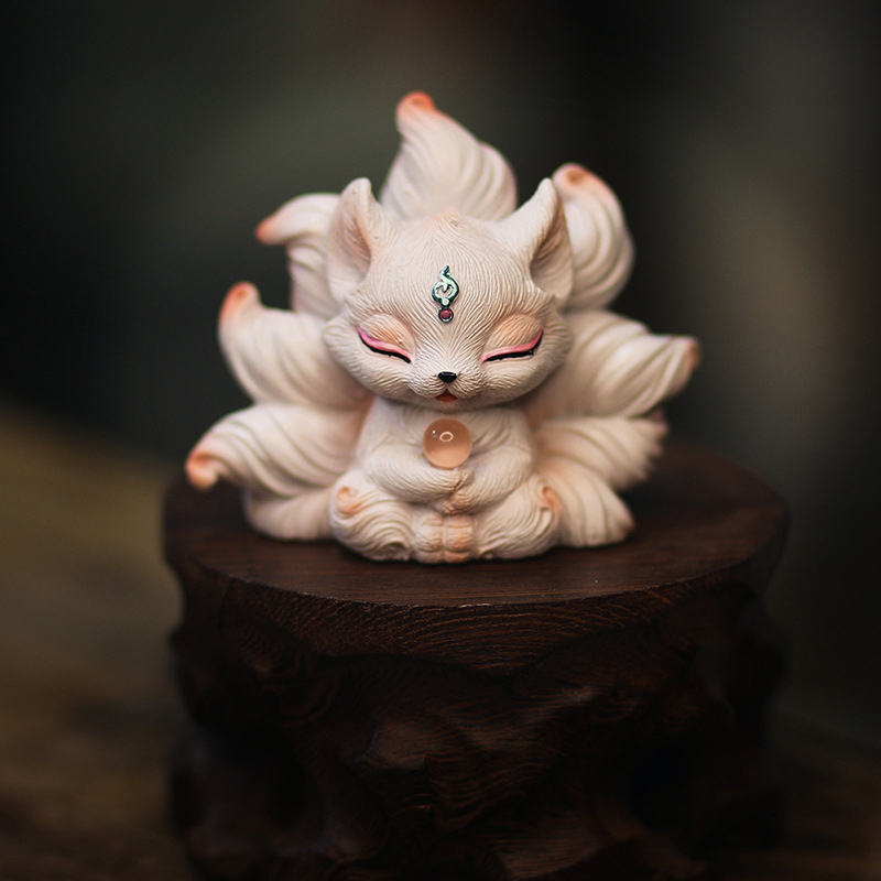Bonito nove-cauda raposa minia - Resin Art Aesthetic avaliação e preço